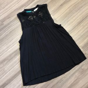 Taylor & Sage Sleeveless Top